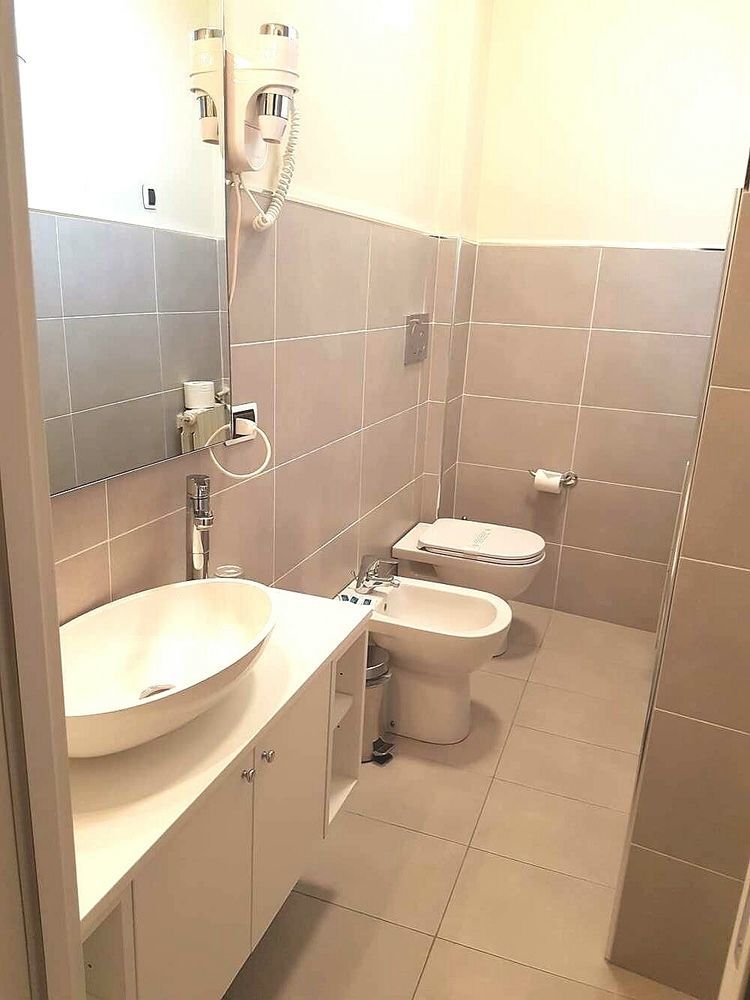 Hotel Europa Alessandria Buitenkant foto